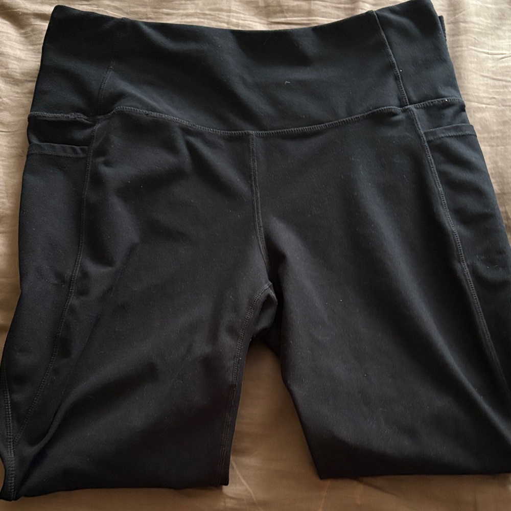 Mondetta Black Performance High-Rise Leggings